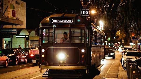 7 nha hang colonical tramcar restaurant
