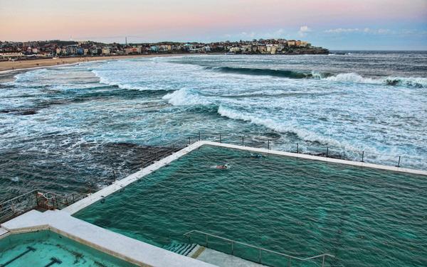 bondi baths 1