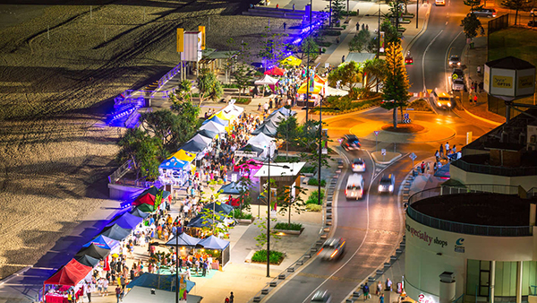 gold coast surfers paradise beachfront market