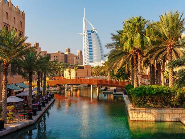 quy dinh tips quoc uae