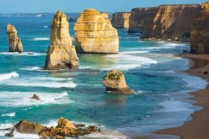 Great Ocean Road bãi biển trải dài ở Úc